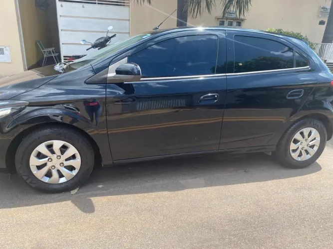 Chevrolet Onix Hatch LT 1.0 8V Flex Mec. 4P 2018