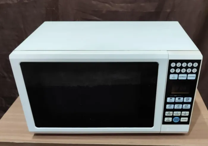 R$230,00Micro-ondas em ótimo estado! Com Garantia