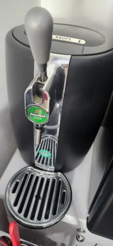Chopeira Heineken com Capacidade de 5 Litros Preta
