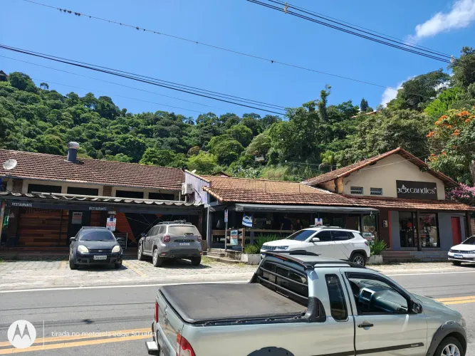 Itaipava - Loja com aproximadamente 30m². Frente União Indústria