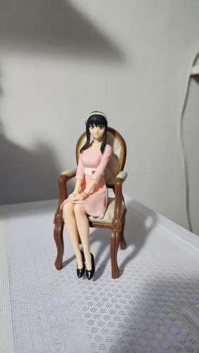 Action Figure Yor Forger - Spy x Family (Foto de Familia)