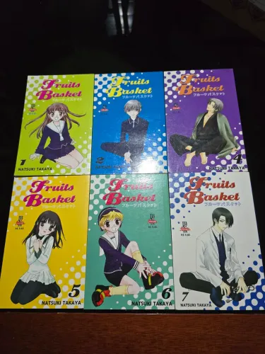 Mangás Fruits Basket 1-2, 4-7