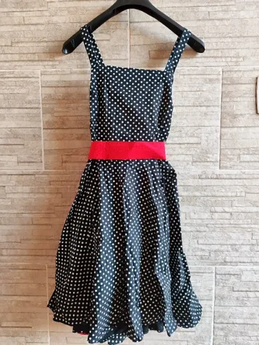 Vestido de Bolinha branca Classico