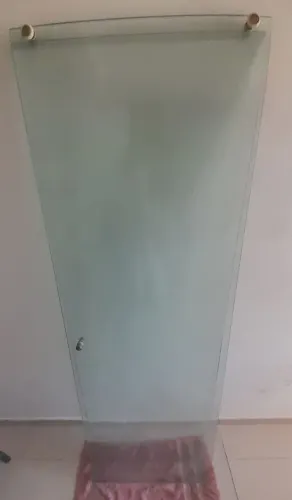 Dois vidros para box de banheiro