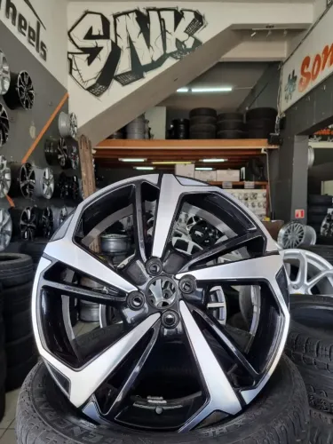 Jogo de rodas seminovas aro 17 4x100