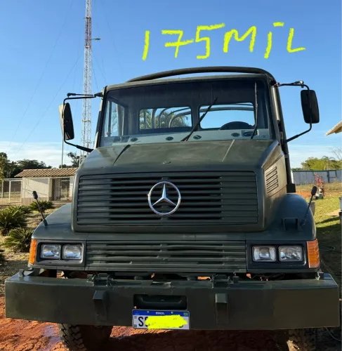 Caminhão Mercedes-Benz 1418 - 4x4- EMPLACADO / Em muito bom estado mecânico - pouco uso