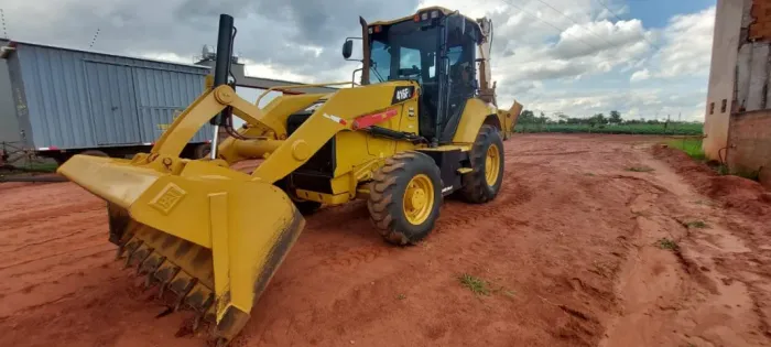 Retroescavadeira Cat 416 4x4 ano 2019