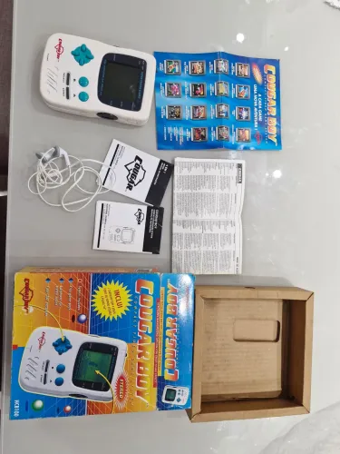 Console Cougar Boy original na caixa