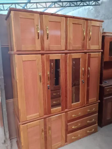 Guarda roupa de casal espelhado 4 portas novo