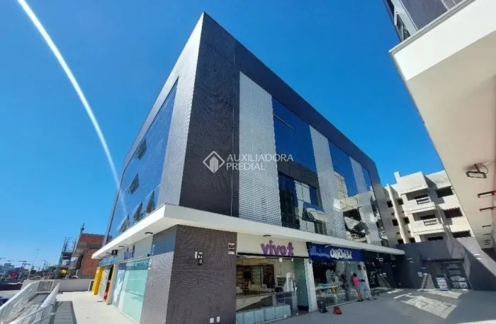 Sala Comercial à Venda nos Ingleses - Localização Estratégica!