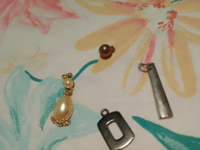 Conjunto de Acessórios com Pérolas e Pingentes
