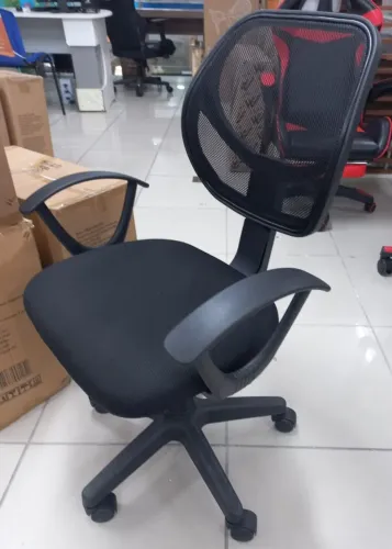 Cadeira de escritório giratória 