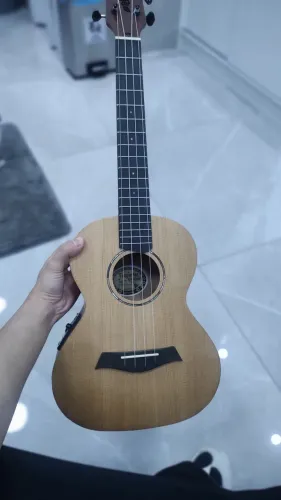 Ukulele Tagima 47K
