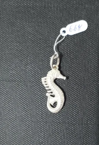 PINGENTE PRATA CAVALO MARINHO 