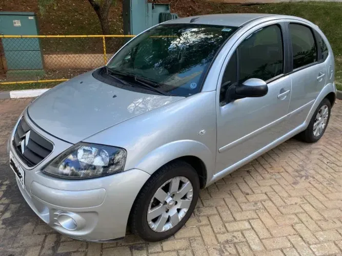 Citroen C3 Exclusive 1.4 Flex 2012 - 84 mil km originais! Completo!