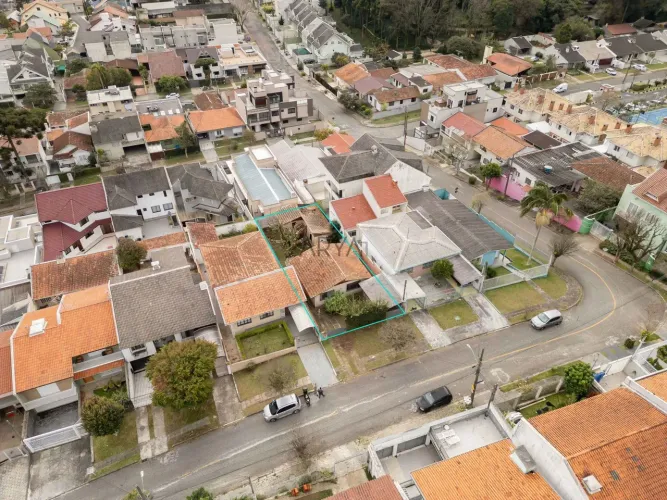 Terreno à venda no Guabirotuba ARYA1