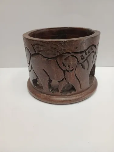 Suporte de madeira vintage com animais da África esculpido à mão altura 10 x 14 cm