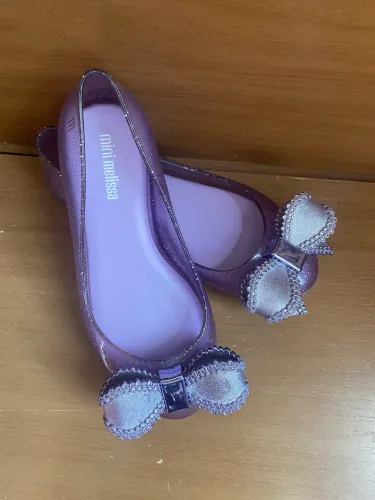 Melissa tamanho 28