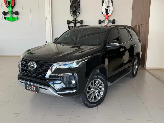 Toyota Hilux SW4 SRX 4X4 2.8 TDI 16V Dies. Aut. 2021