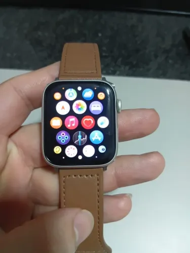 Apple Watch SE (Gen 2) 44mm prata