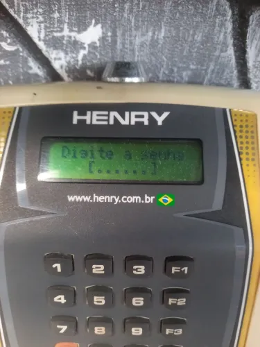 Relogio de ponto Henry super fácil esta ligando