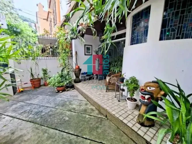 Urca | Casa 5 quartos, sendo 1 suite