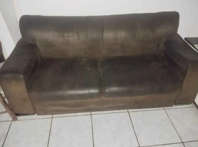 Vendo sofá 3 lugares
