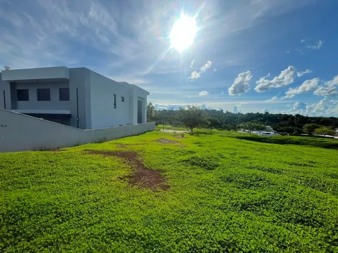 Terreno no Monet - Melhor localização - não precisa de arrimo
