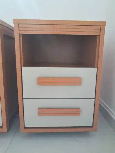 Mesa de cabeceira TOKYO MDF montada