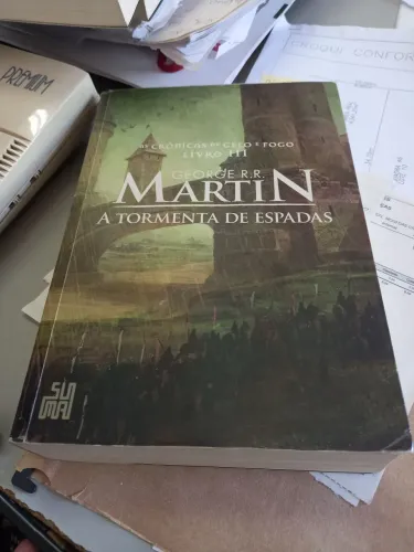 LIVRO AS CRÔNICAS DE GRLO E FOGO LIVRO 3