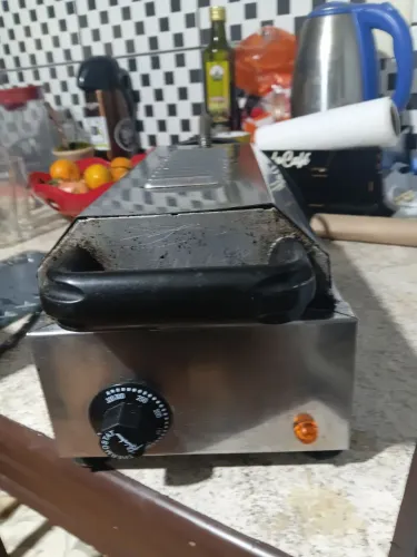 Vendo crepeira profissional 6 crepes