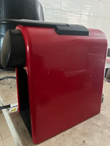 VENDO CAFETERIA NESPRRESSO ESSENZA MINI