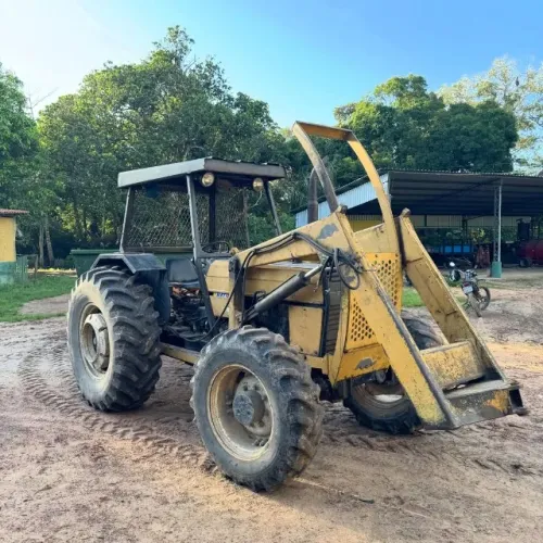 Valtra 785 4x4 ano 2008 com lâmina TATU