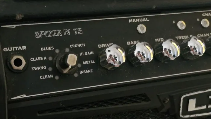 Amplificador Line 6 - Spider IV 75w