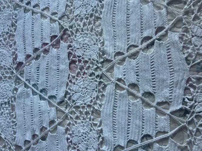 Colcha linda bordada branca feito a mão