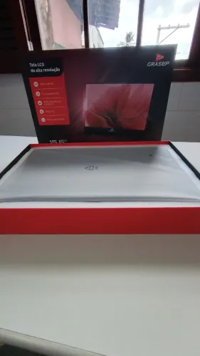 Monitor Portátil FullHD 15.6" com áudio - Novo, na caixa