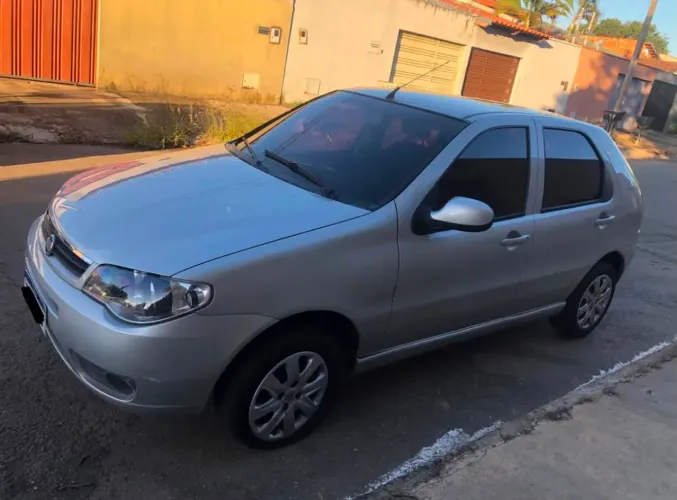 Fiat Palio 1.0 Celebr. Economy F.flex 8V 2P 2014