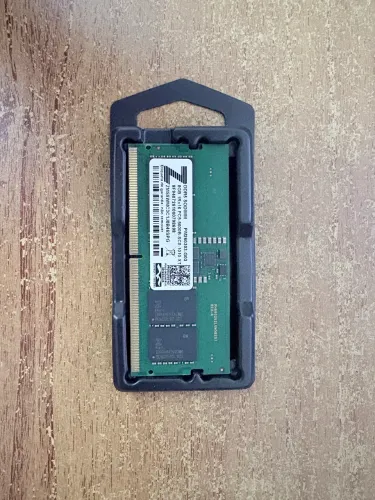 Memória RAM DDR5 8GB 5600MHz para notebook ? SODIMM