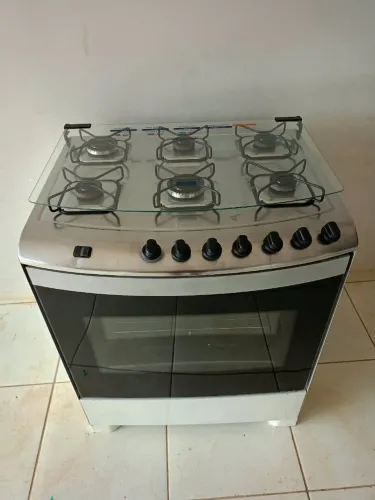 Fogão 6 bocas entrego