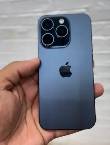 iPhone 15 pro 128gb