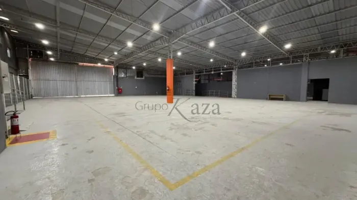 Imóvel para aluguel possui 4542 metros quadrados em Eldorado - São José dos Campos - SP