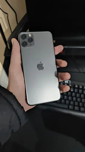 iPhone 11 Pro Max 64GB Cinza Espacial