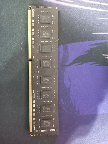 Memória 4GB DDR3