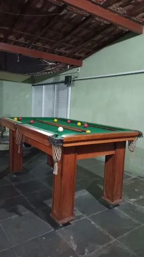 Vendo mesa de sinuca robusta 