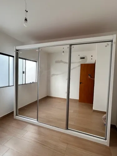 Guarda Roupas MDF 03 portas com Espelho Grande
