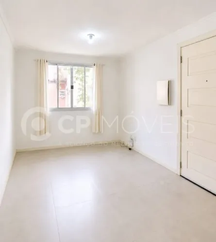 Casa a venda em Condomínio Fechado no Jardim Itu. Com 4 quartos e Piscina.