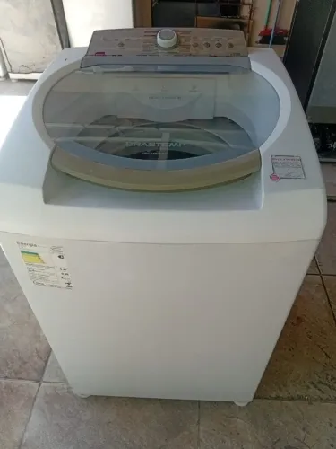 Máquina de lavar roupas Brastemp 