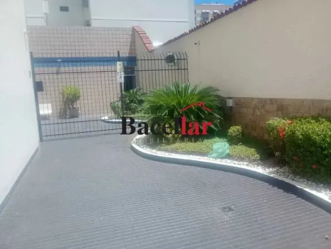 Apartamento : / Residencial / Tijuca