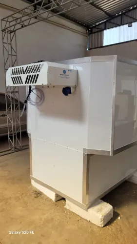 Baú refrigerado com equipamento 100% elétrico para fiat strada e saveiro. 