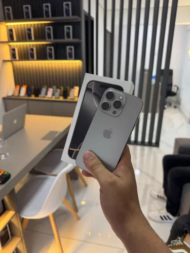 IPHONE 16 PRO 128 GIGAS SEMI NOVO